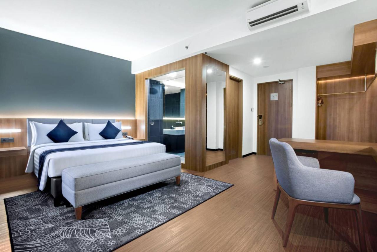 Aston Sidoarjo City Hotel & Conference Center Exterior foto