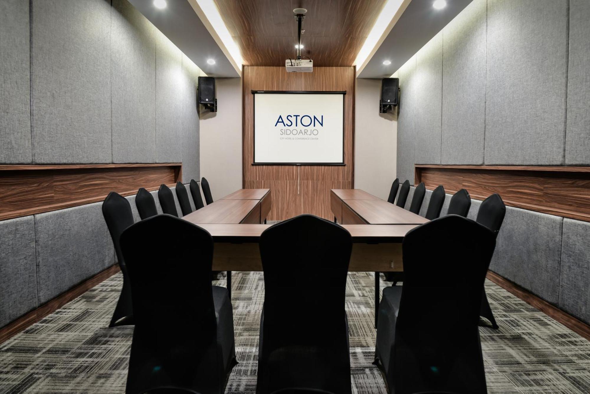 Aston Sidoarjo City Hotel & Conference Center Exterior foto