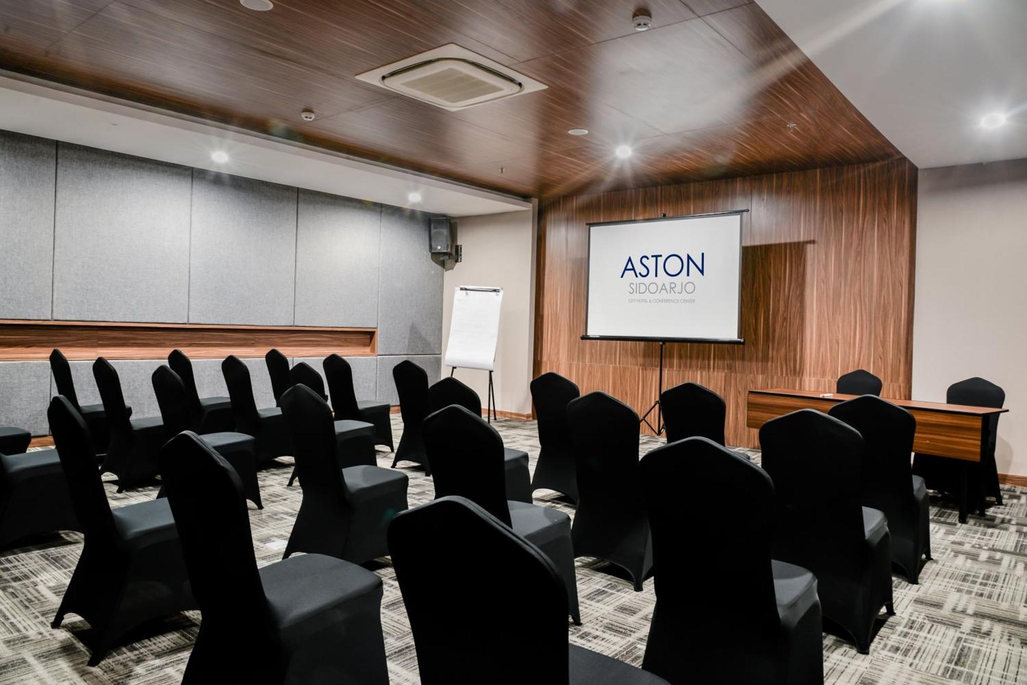 Aston Sidoarjo City Hotel & Conference Center Exterior foto