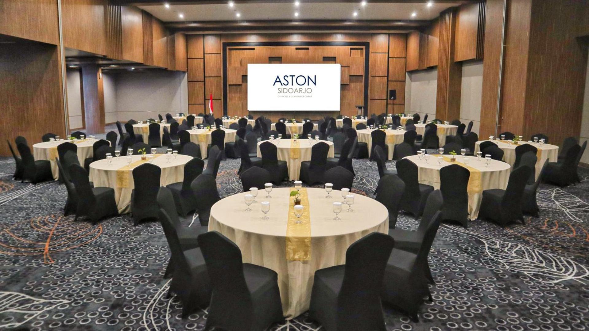 Aston Sidoarjo City Hotel & Conference Center Exterior foto